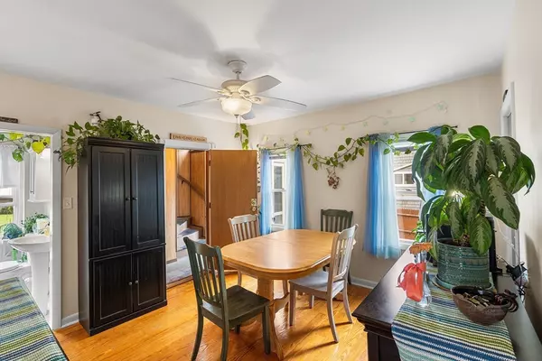 New Bedford, MA 02745,93 Belleville Rd
