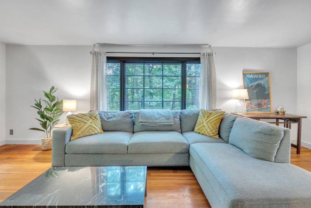 Hudson, MA 01749,90 Park St