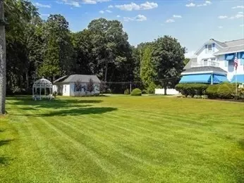 Uxbridge, MA 01569,46 Capron St
