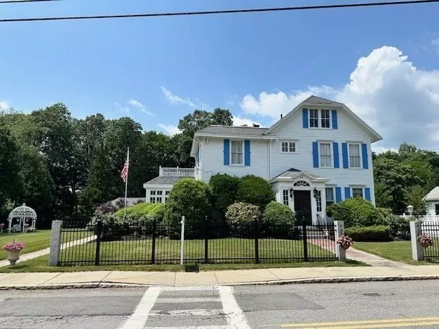 Uxbridge, MA 01569,46 Capron St