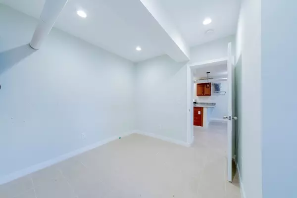 Medford, MA 02155,463 Broadway #0