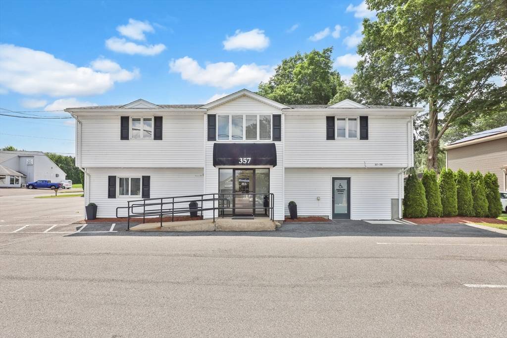 357 N Westfield St, Agawam, MA 01030