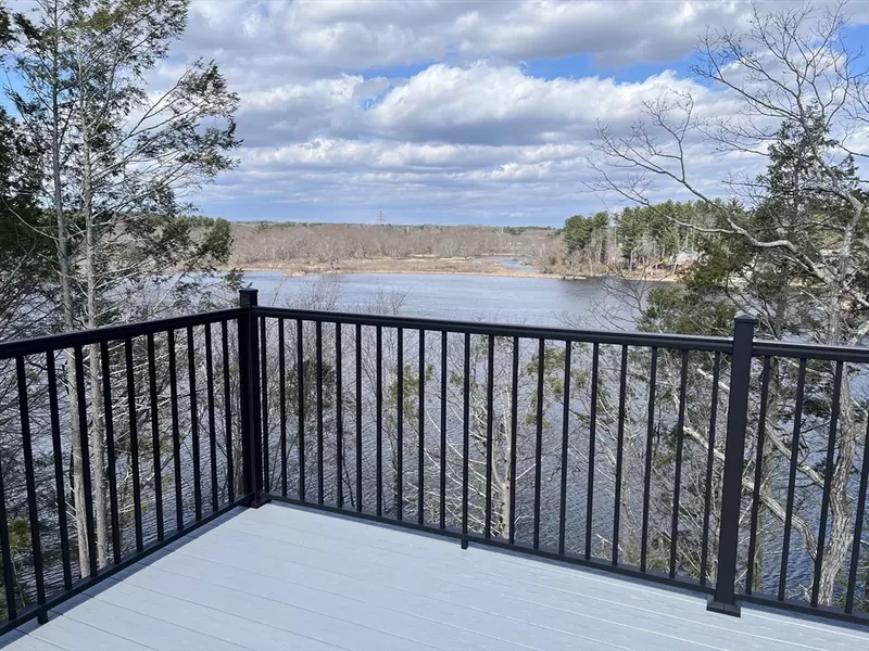 10 Macarthur Ave, Norfolk, MA 02056