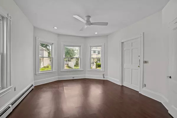 Mansfield, MA 02048,32 Cottage St