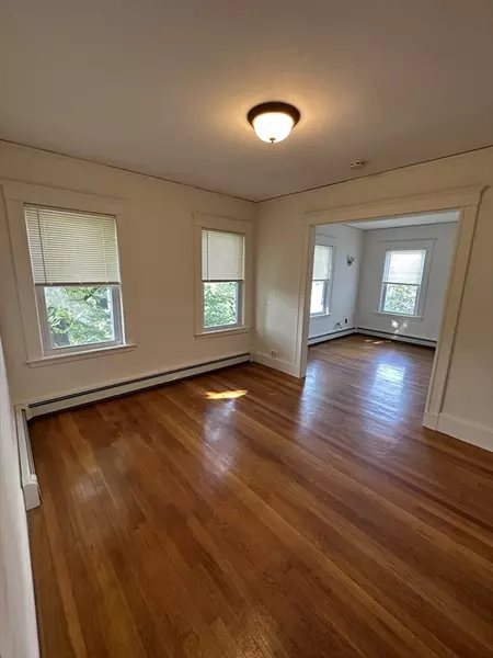 289 Highland Ave #2R, Boston, MA 02170