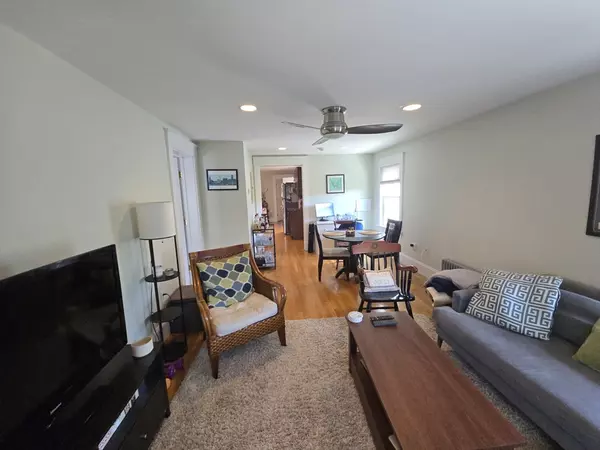 Cambridge, MA 02139,352 Washington #3
