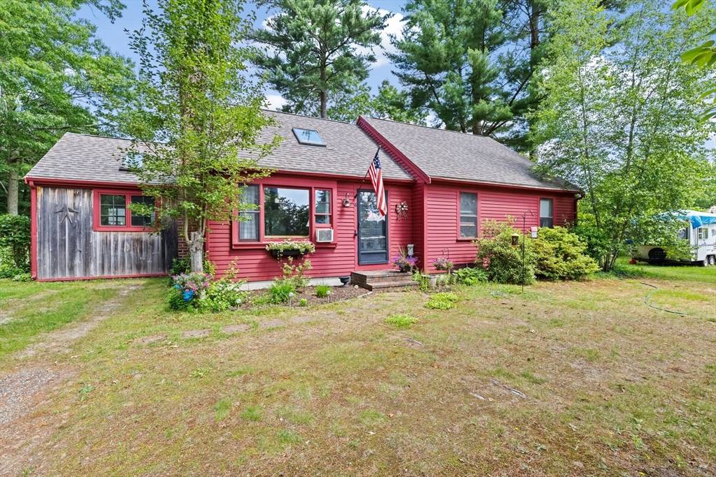 18 Russell Holmes Way, Carver, MA 02330