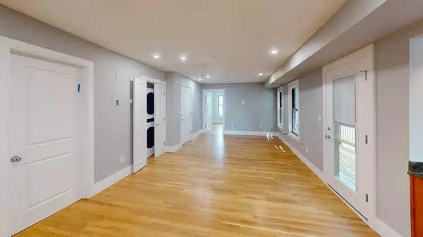 Boston, MA 02127,509R East 5th #2