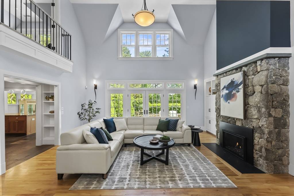 9 Stones Throw, Plymouth, MA 02360