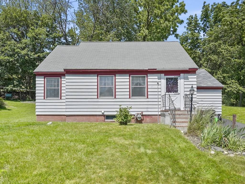 18 Stover Court, Amesbury, MA 01913