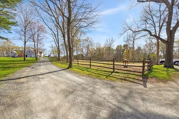 Wrentham, MA 02093,45 Joshua Rd