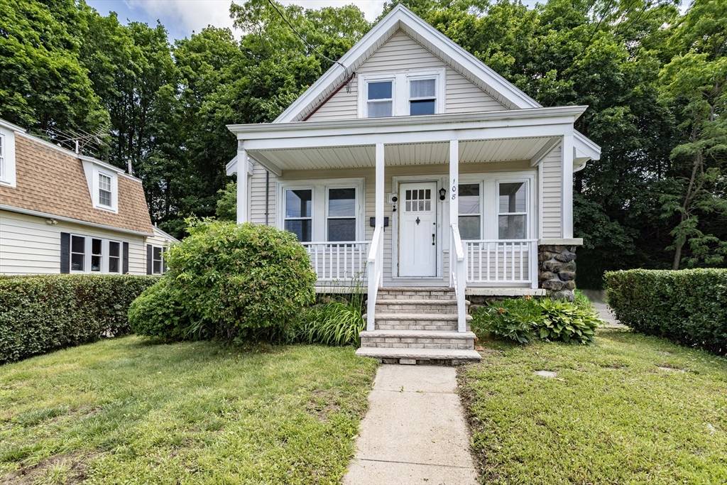 108 Arlington Road, Woburn, MA 01801