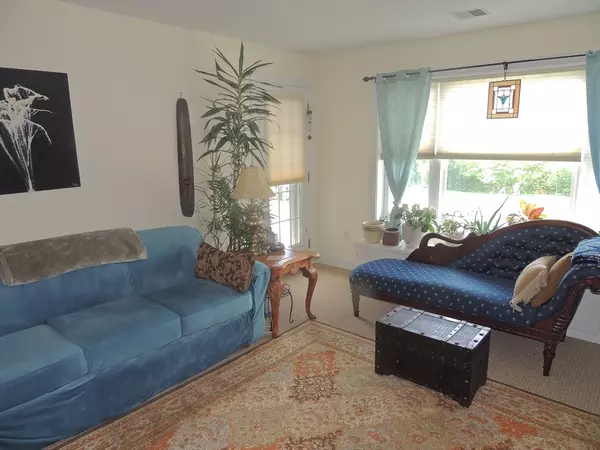 Amherst, MA 01002,24 Greenleaves Drive #436