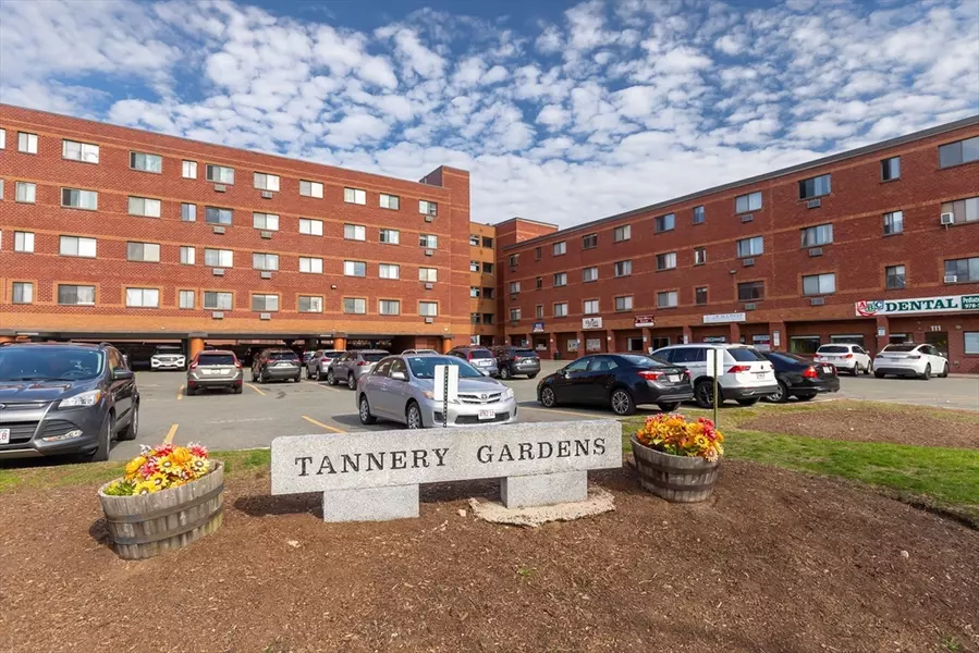 111 Foster #416, Peabody, MA 01960