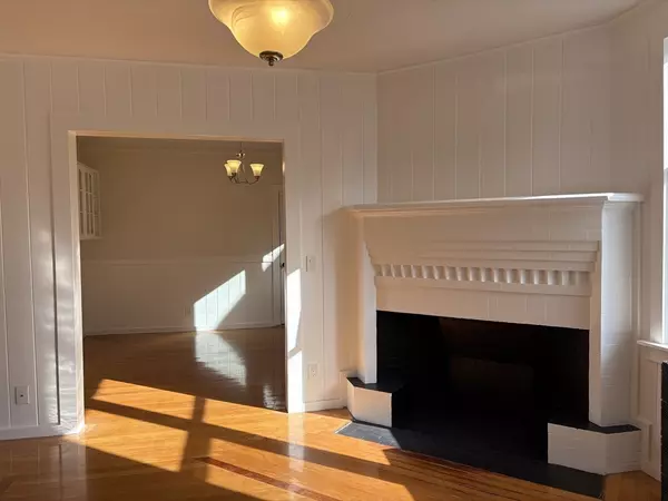 Worcester, MA 01614,57 Coburn Ave #2