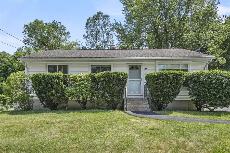 11 Robin Road, Westborough, MA 01581