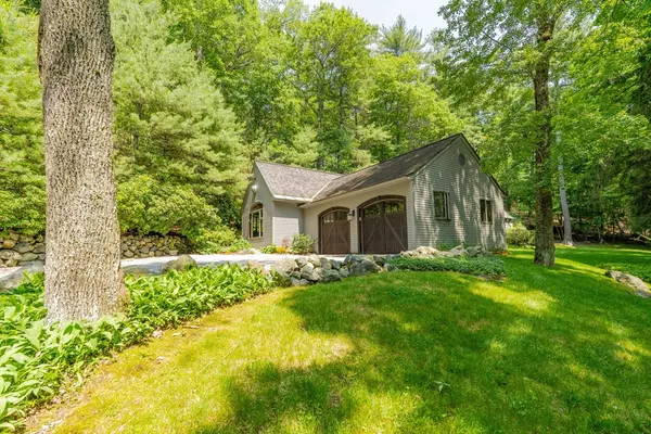 Weston, MA 02493,120 Church St