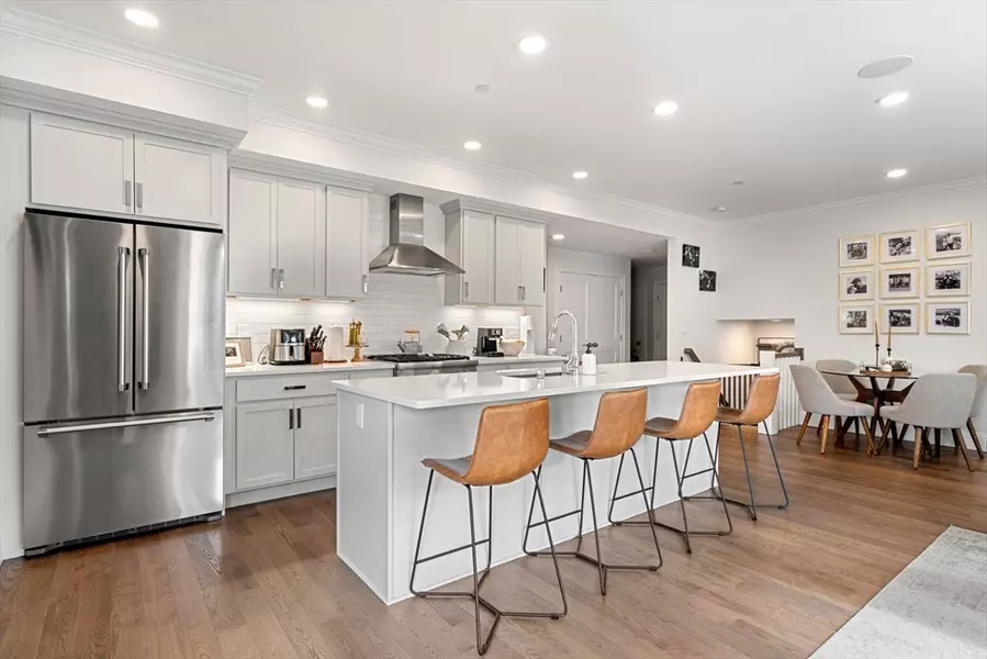 136-138 Neponset Ave #1, Boston, MA 02122