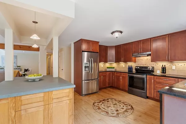 Littleton, MA 01460,12 Green Needles Rd