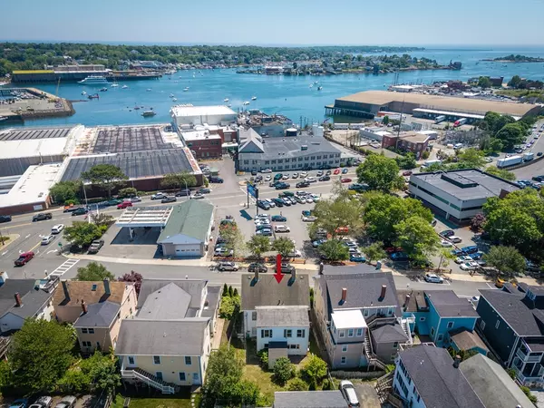 Gloucester, MA 01930,300-302 Main St