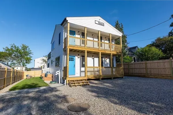 Plymouth, MA 02360,18 Beach St