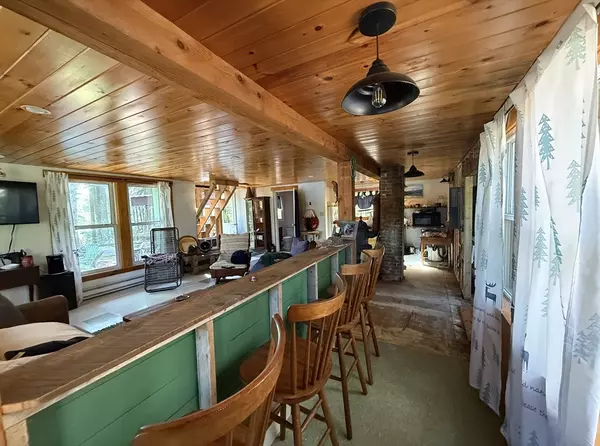 Athol, MA 01331,1 Island Home