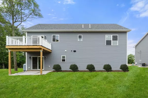 Fall River, MA 02721,4 Bronson St