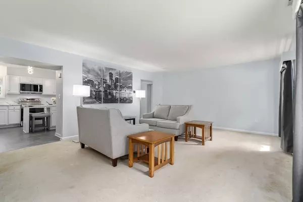 Granby, MA 01033,70 Granby Heights #70