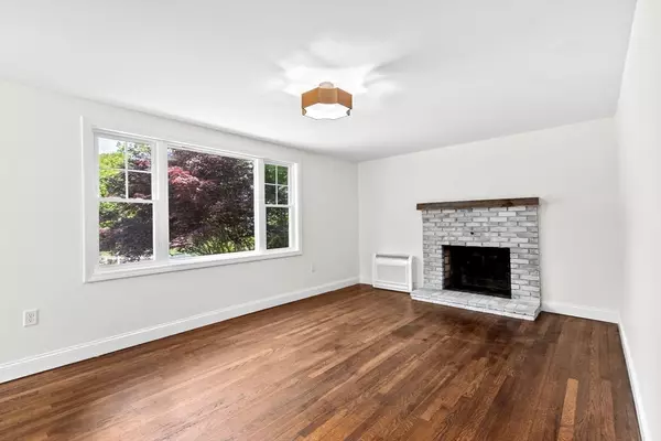 Bourne, MA 02562,38 Siasconset Dr