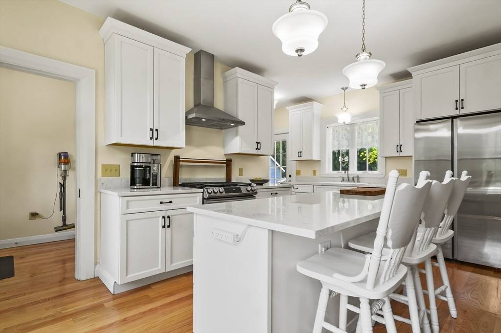 Merrimac, MA 01860,33 Grove Street