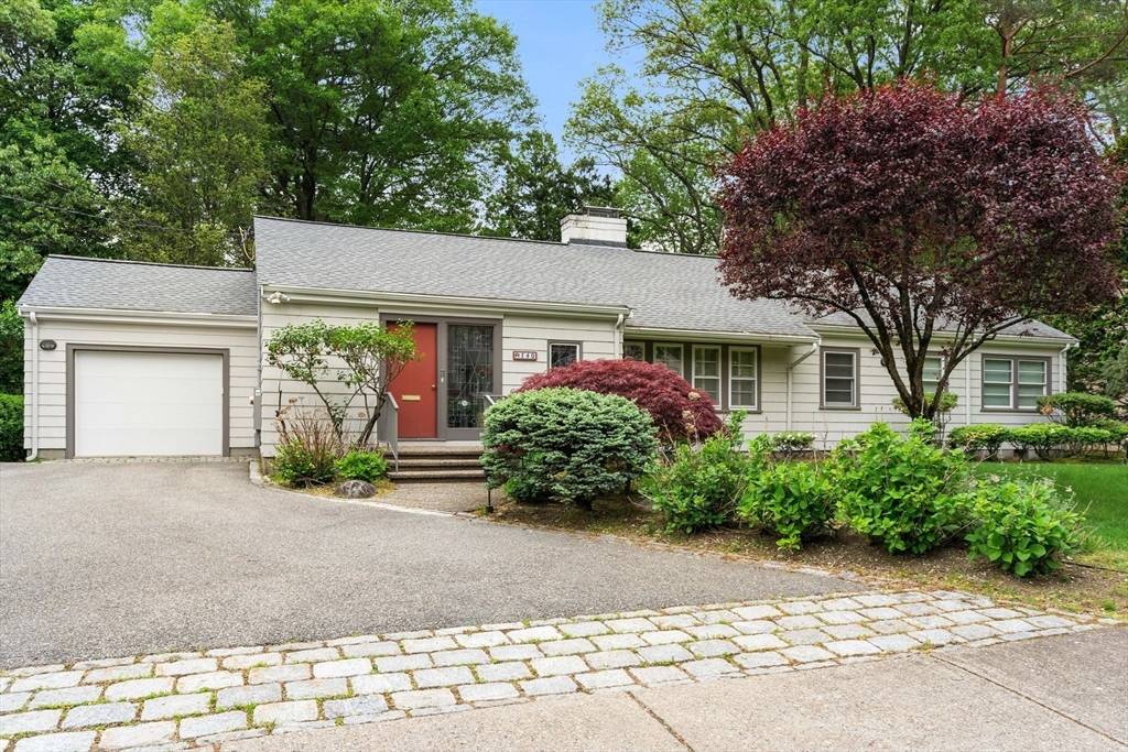140 Paulson Rd, Newton, MA 02468
