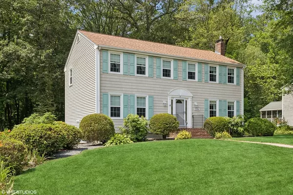 Milford, MA 01757,20 Lucia Dr