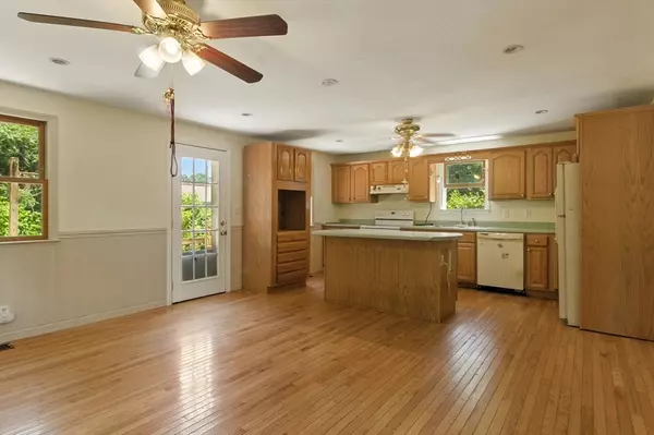 14 Doris Dr., Abington, MA 02351
