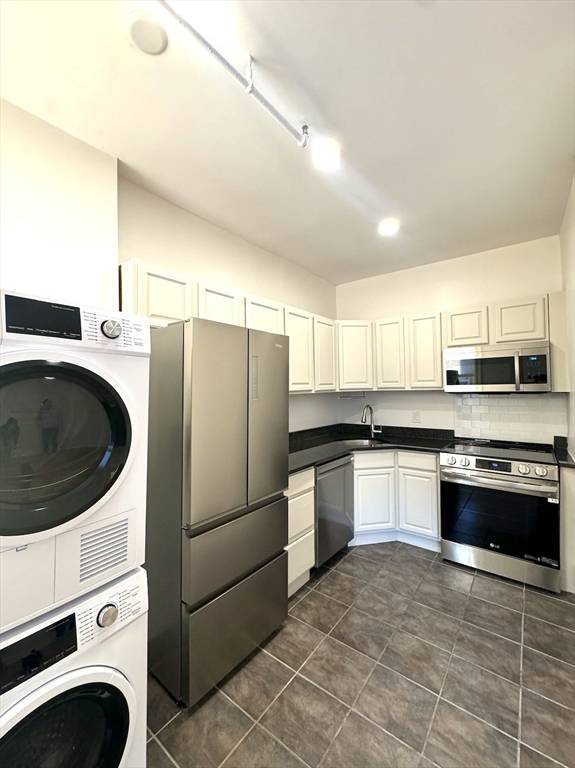 1082 Commonwealth Ave #502, Boston, MA 02215
