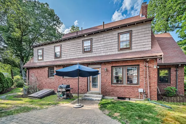 Newton, MA 02459,80 Glen Avenue
