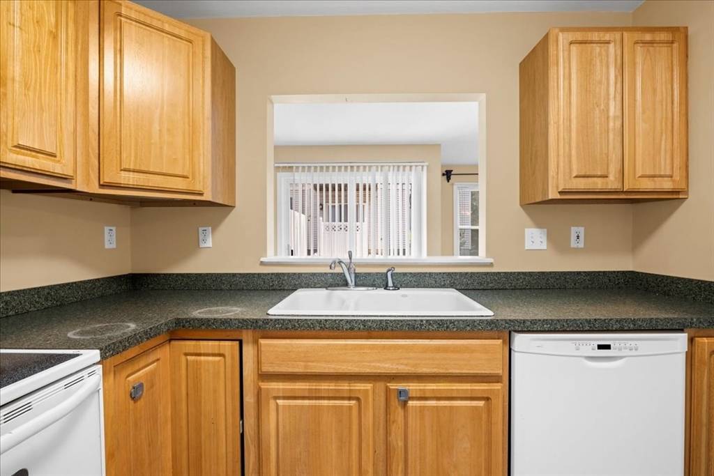 Worcester, MA 01604,116 Weatherstone Dr #116