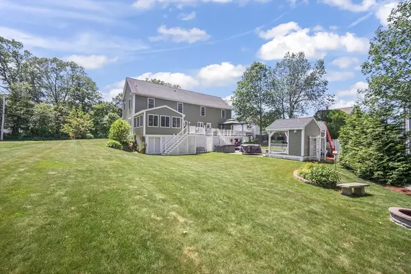 Milford, MA 01757,1 Woodland Ct #B