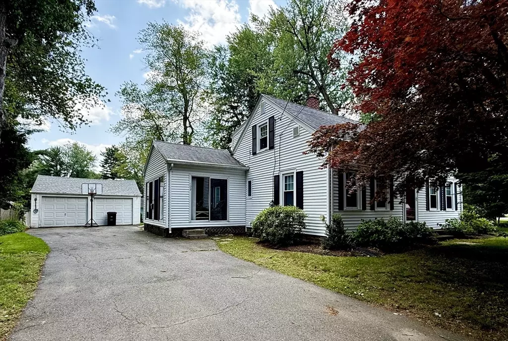 Agawam, MA 01001,109 South Park Terrace