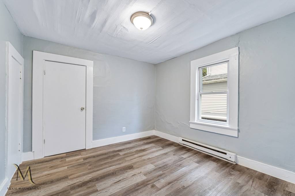 Chicopee, MA 01013,89-95 School St