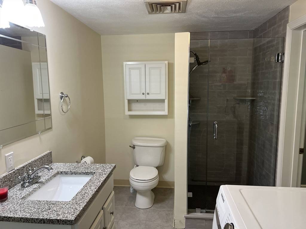 Brockton, MA 02301,688 Torrey St. #R