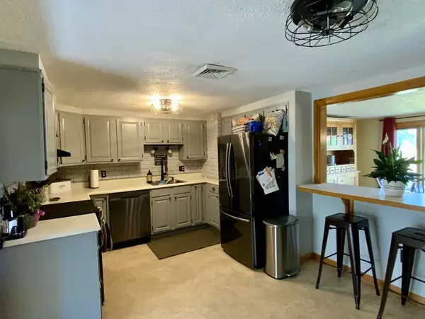 Montague, MA 01376,25 Davis Street