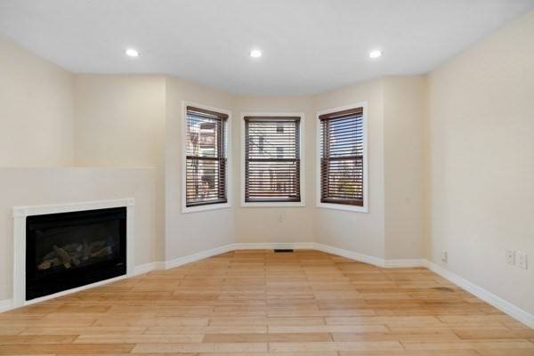 Boston, MA 02120,65 Calumet St #1