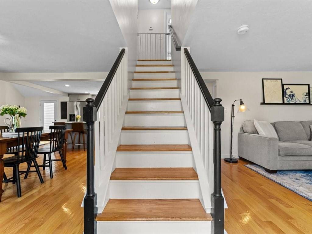 Scituate, MA 02066,17 Clifton Ave