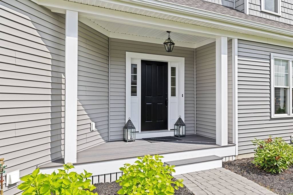 Plymouth, MA 02360,24 Meadowbrook Dr