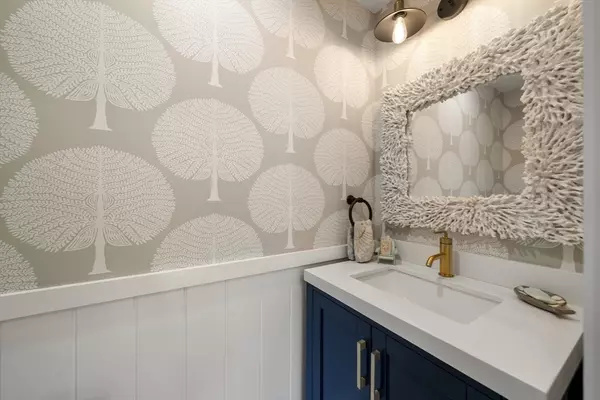 16 Walking Stick Plymouth, MA 02360