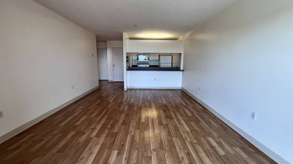 Quincy, MA 02171,100 W Squantum St #705