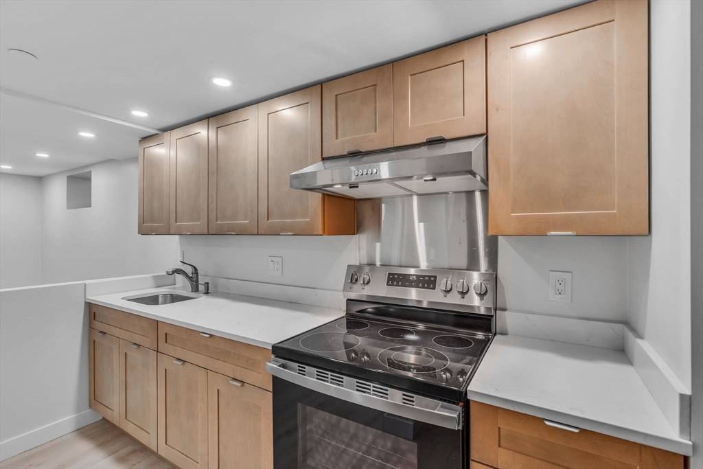 Boston, MA 02121,74 Ruthven #G