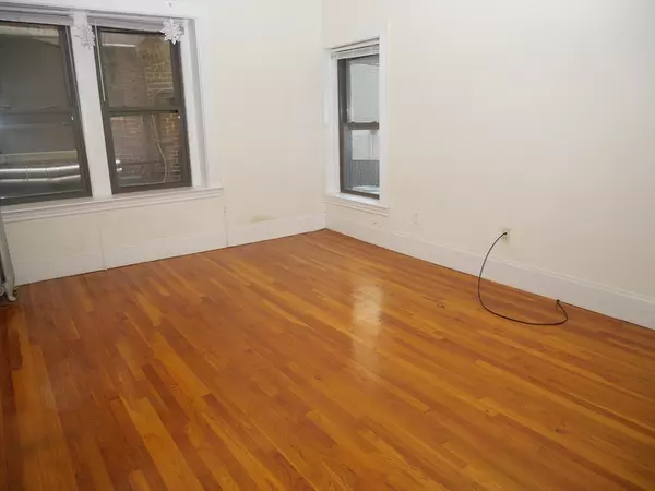 Brookline, MA 02446,1386 Beacon #4