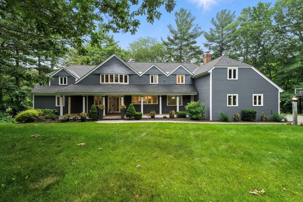 30 Ironwood Rd, North Andover, MA 01845