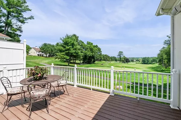 Andover, MA 01810,4 Trumpeters Lane #4